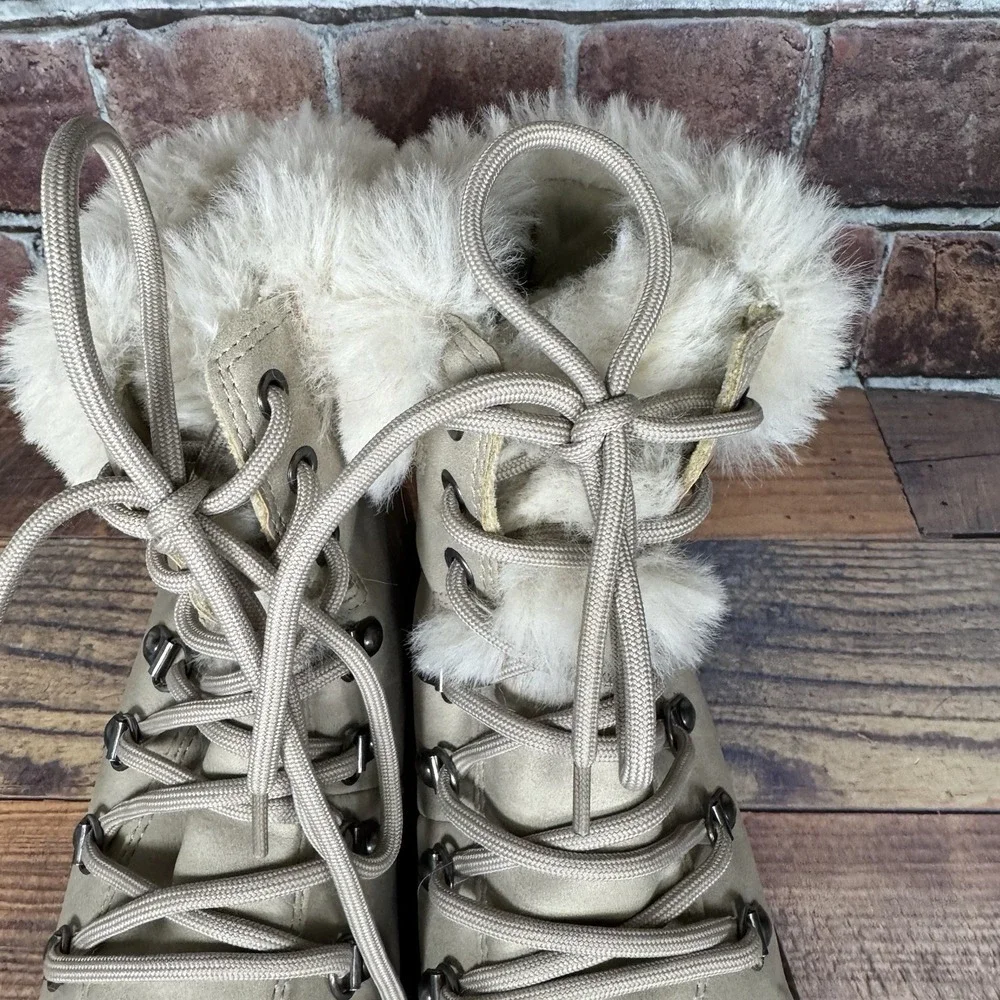 Union Bay Womens Sz 10 Ankle Bootie Winter Boots Suede Faux Fur Lace Up Kingston